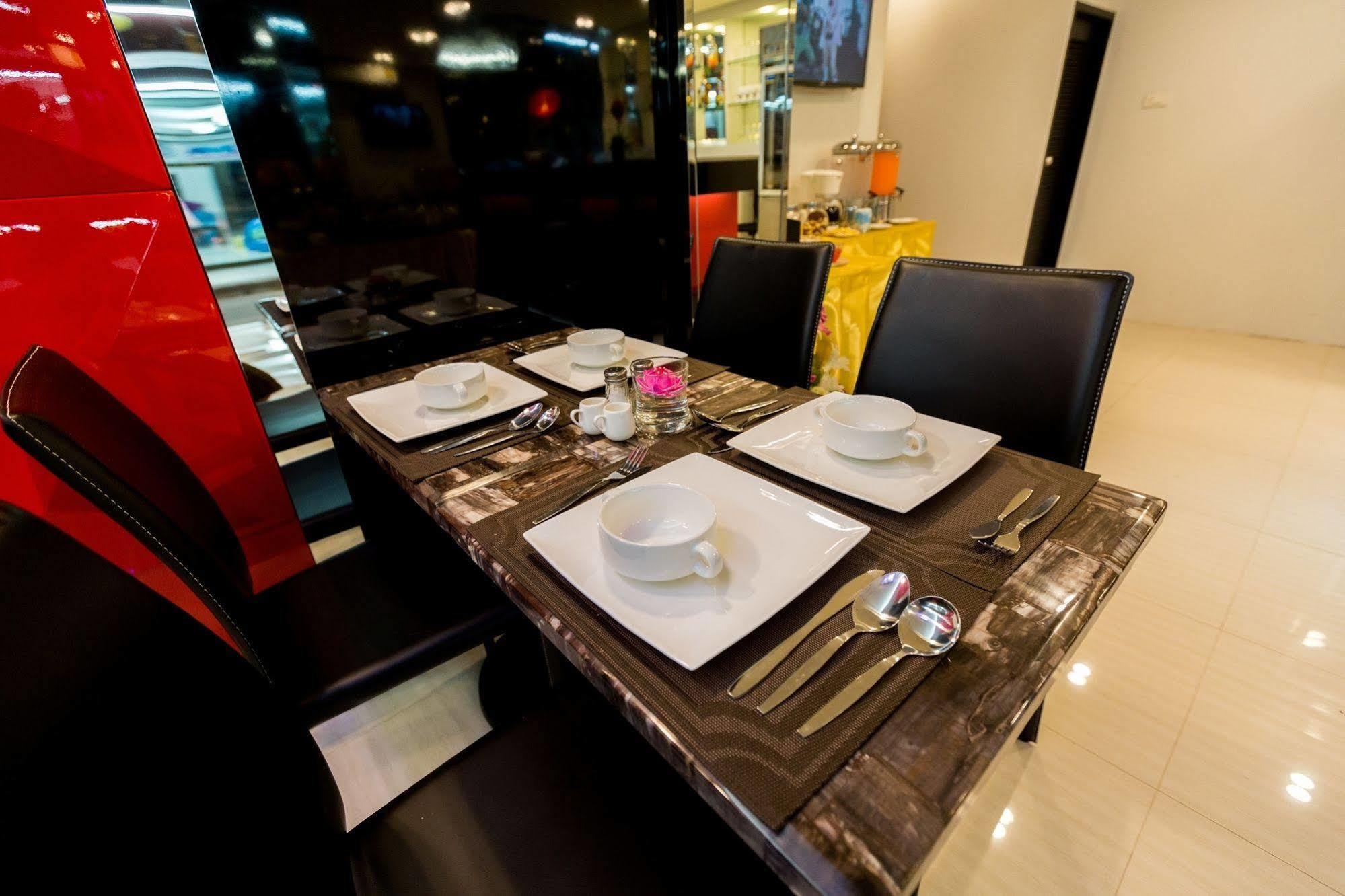 Euro Luxury Pavillion Pratunam Bangkok Ngoại thất bức ảnh